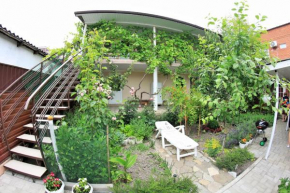 Guest house na Lunacharskogo